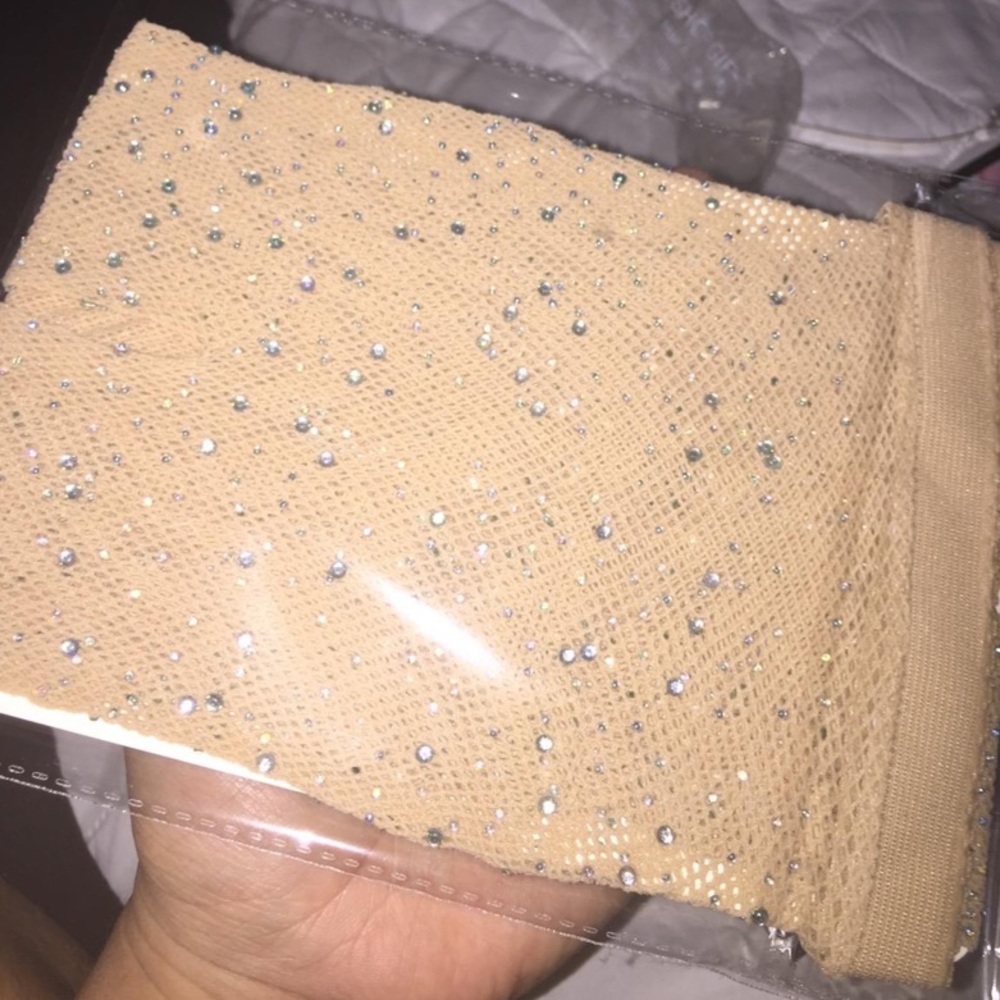 NEW! Fishnet Tights with Rhinestones - Picture 7 of 8